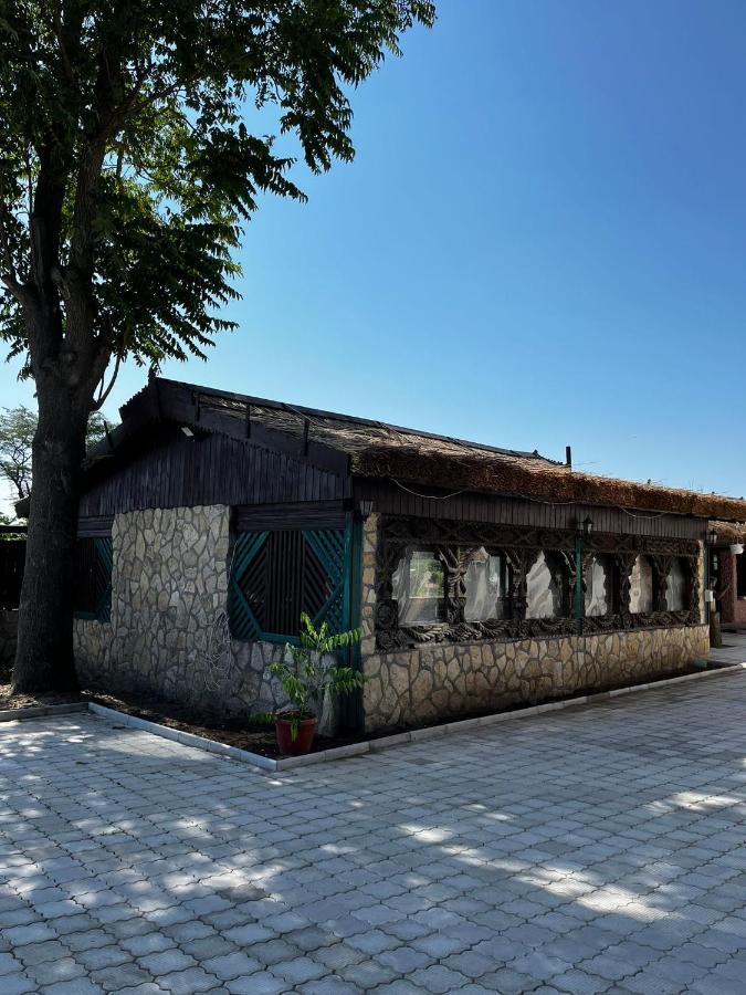 Hotel La Conac Nufaru Exterior foto
